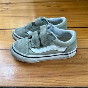 Vans Toddler Old Skool Suede Sneakers